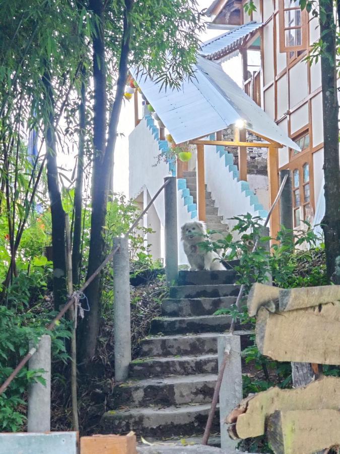 Tenzo Homestay Bomdila エクステリア 写真