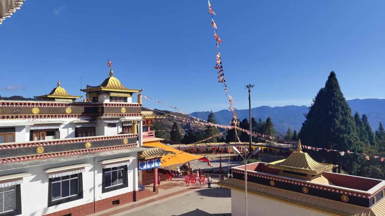 Tenzo Homestay Bomdila エクステリア 写真